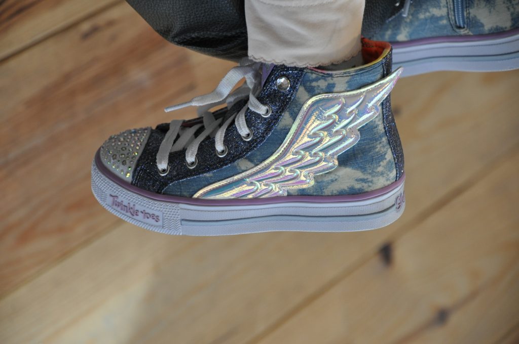 twinkle toes skechers