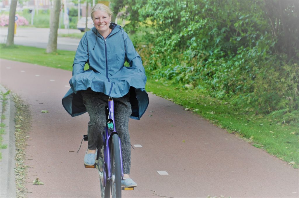 review agu seq regenjas op de fiets
