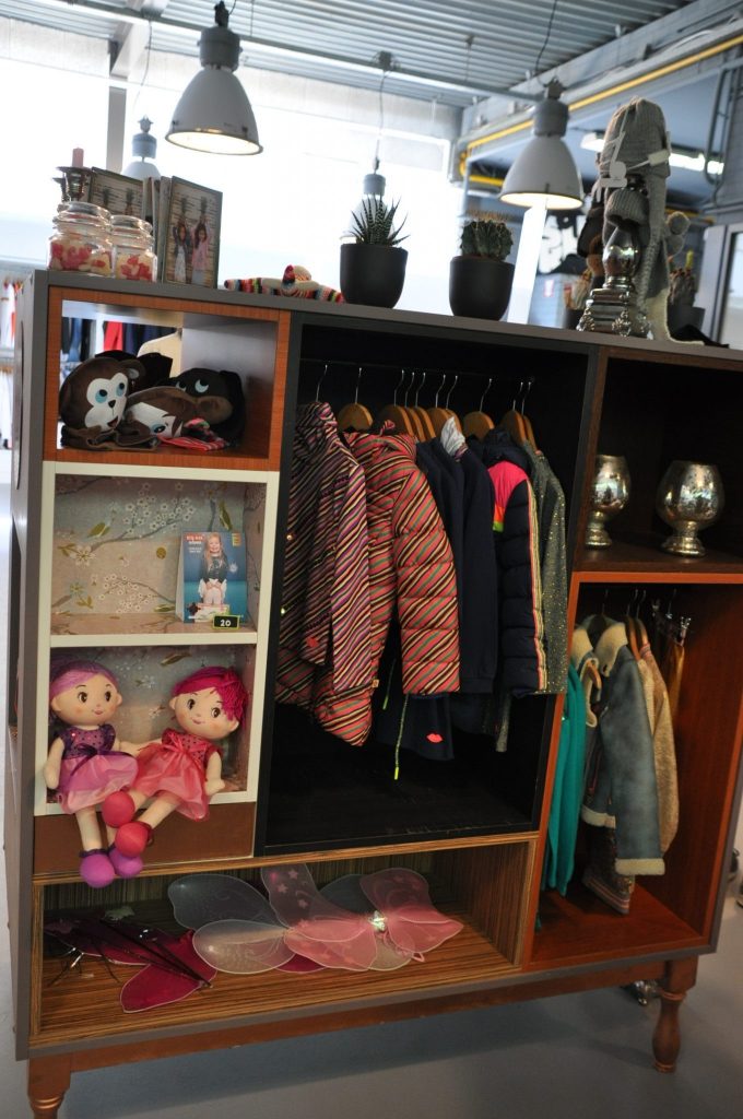 pr4kids showroom