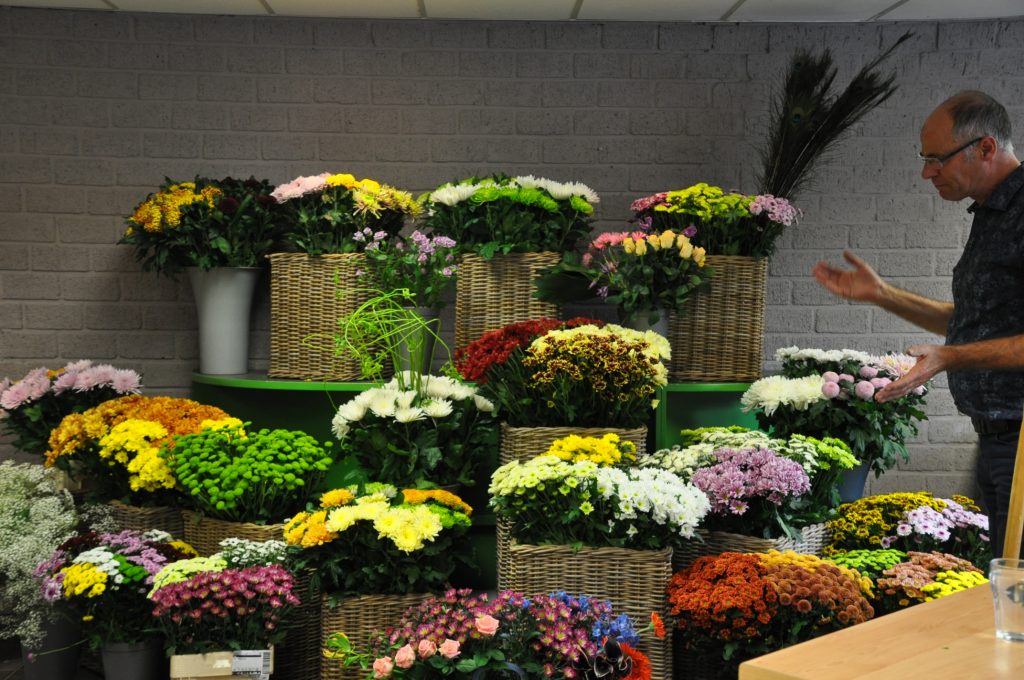 bloemstuk maken met chrystanten