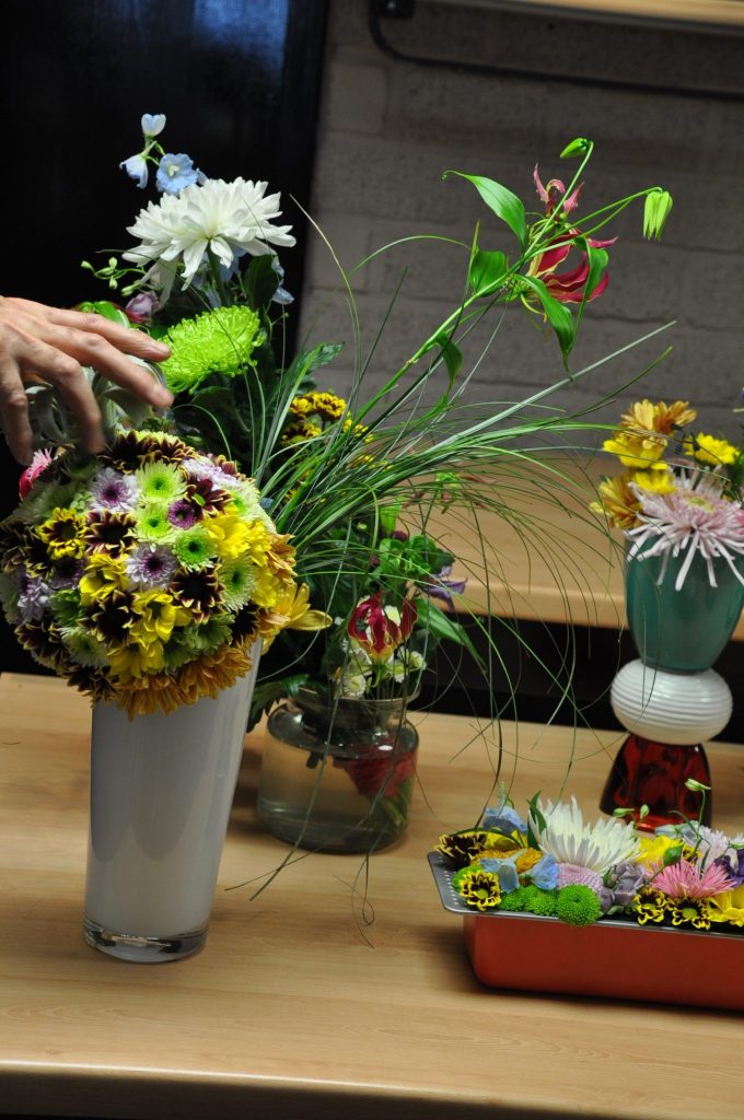 bloemstuk maken met chrystanten
