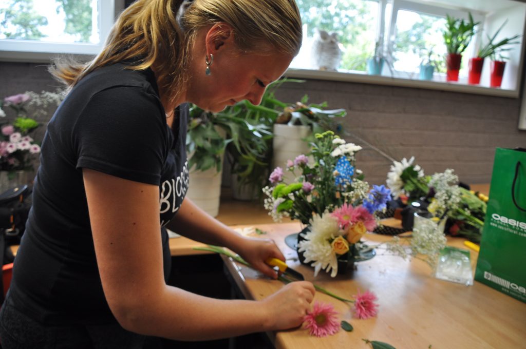 bloemstuk maken met chrystanten