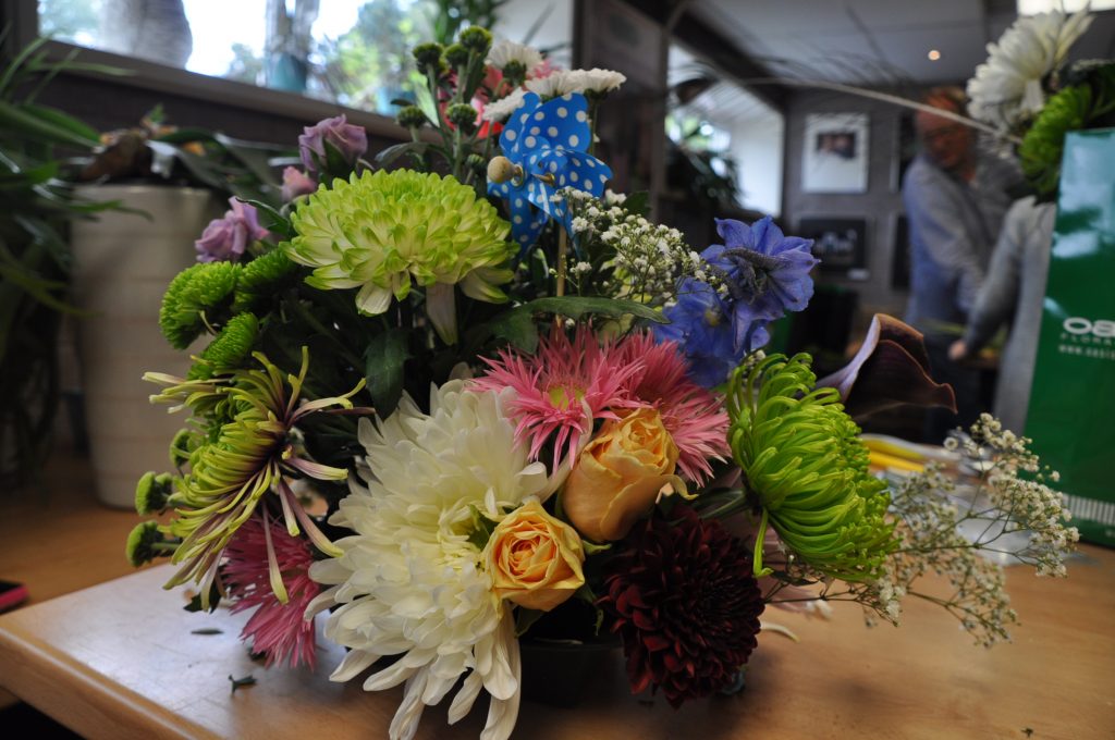 bloemstuk maken met chrystanten