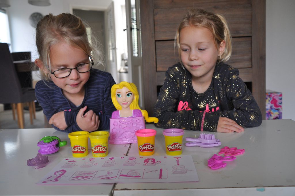 rapunzel play doh kapsalon