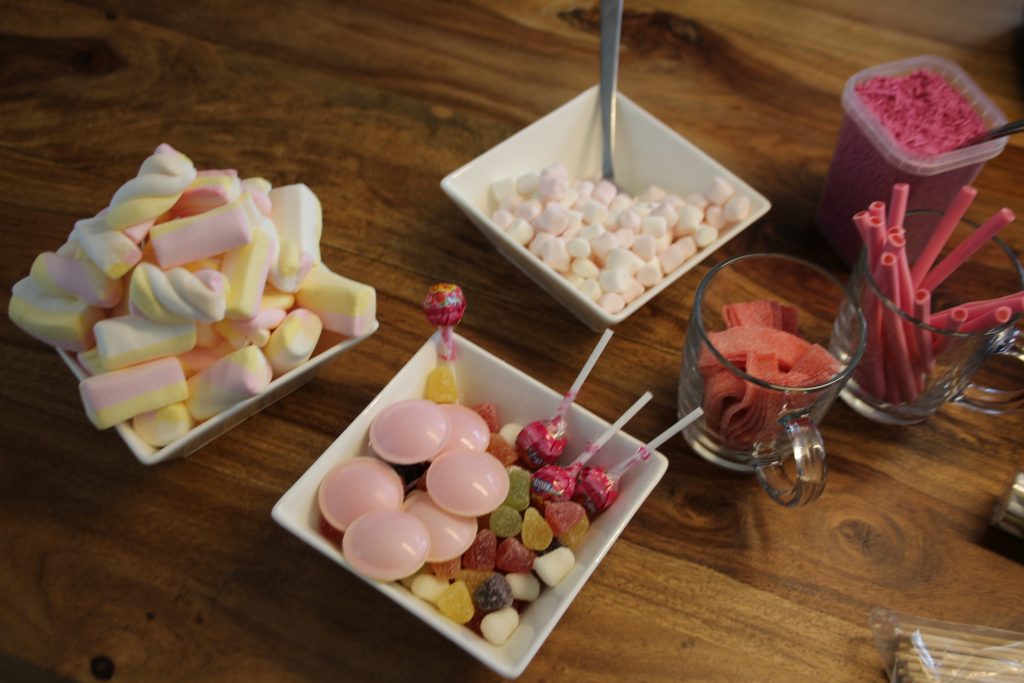 Roze freakshake maken