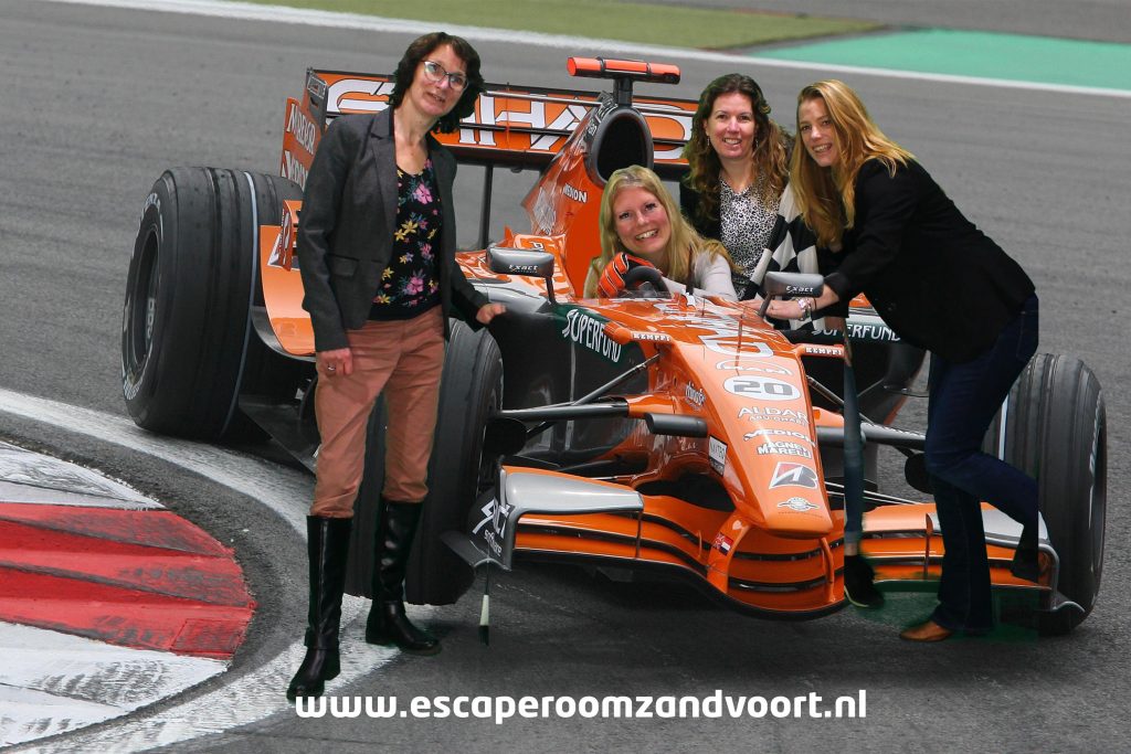 grand prix escape room