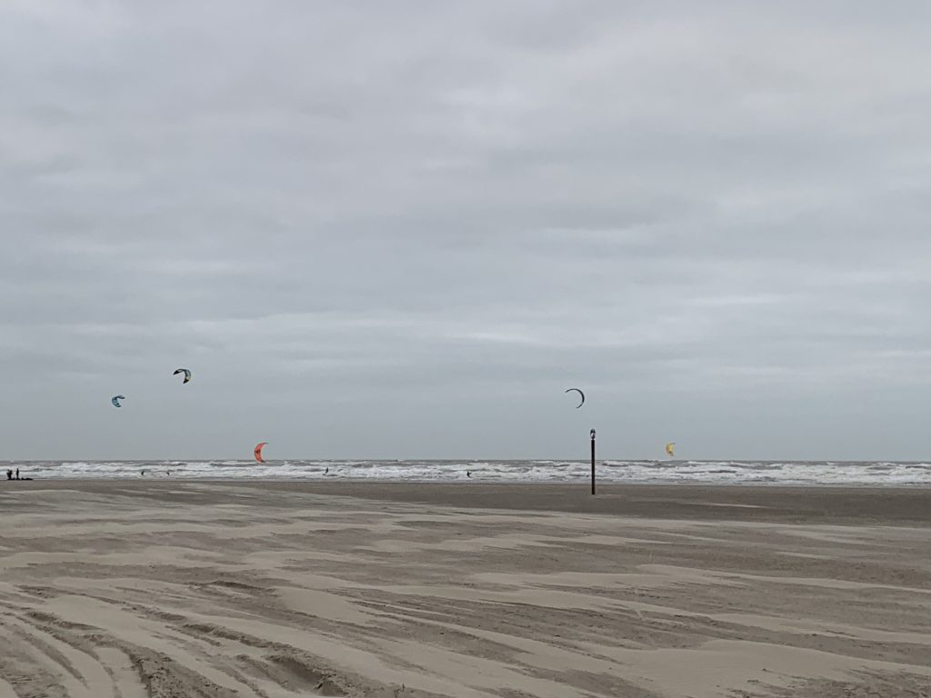 kitessurfen apollo hotel ijmuiden seaport beach