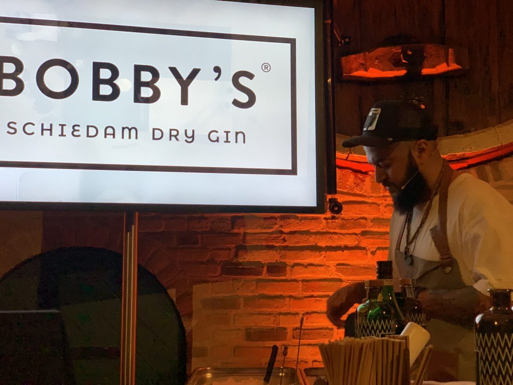 bobby's dry gin cocktail