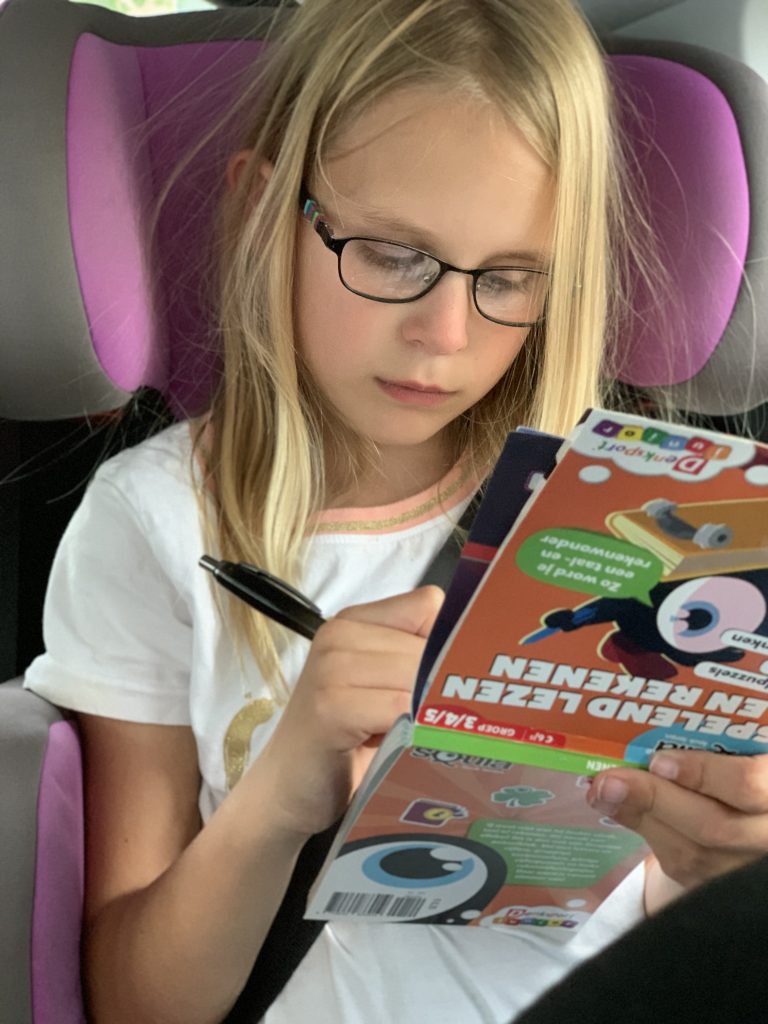 squla denksport junior puzzelboek