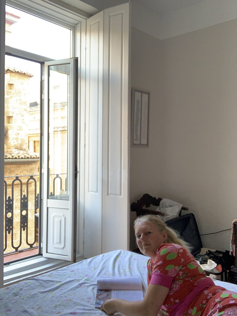 valencia retreat mindfulness bnB