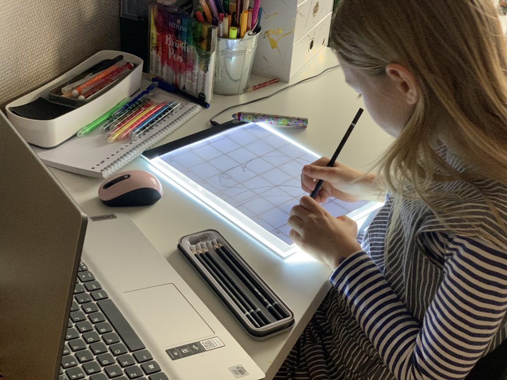 online tekenles lightpad brushpen krijt