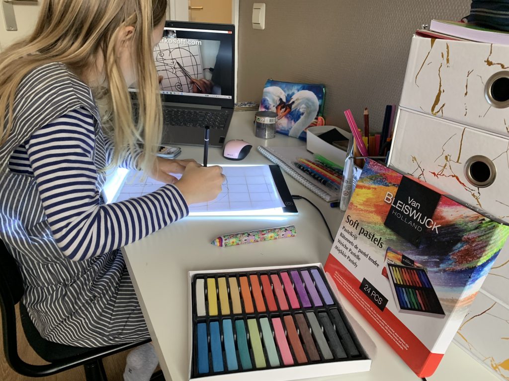 online tekenles lightpad brushpen krijt